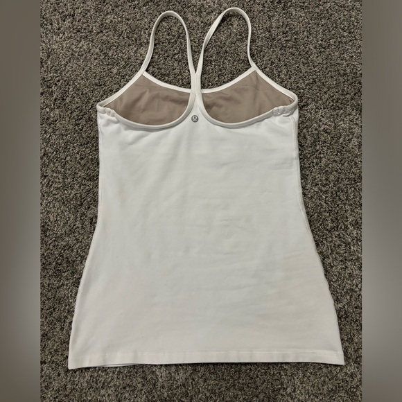 Power Y Lululemon white tank top. Size 8. GUC. No pads included - Picture 4 of 5
